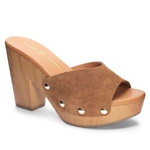 🆕Chinise Laundry Suede Studded Platform Sandals